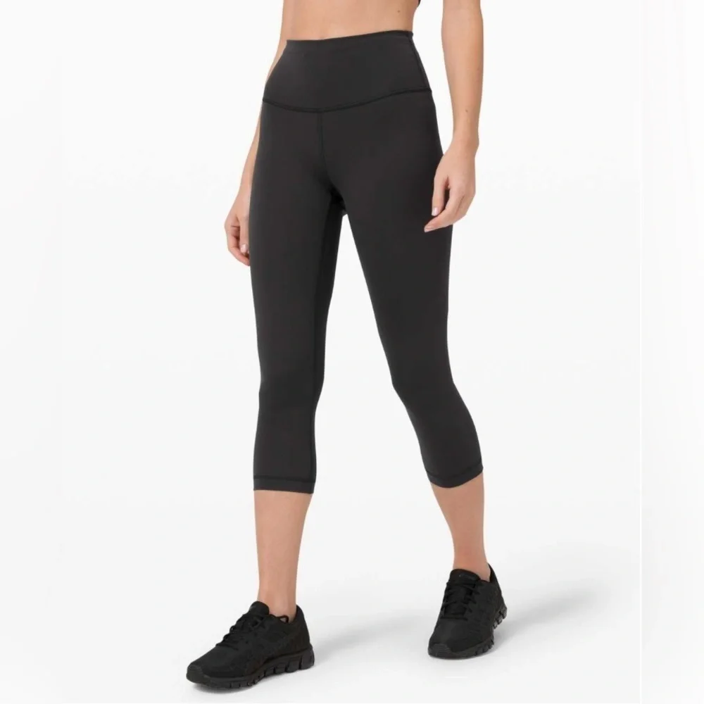 Lululemon Wunder Train High-Rise Crop 21” Black Everlux Leggings Size 2 Like New